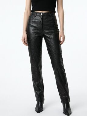 WILFRED • Aritzia Black Faux Leather High Rise Straight Leg Pants Size 4